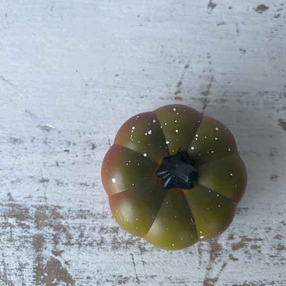 *Pumpkin Tealight Candles Set of 3 - Picture 11 of 17